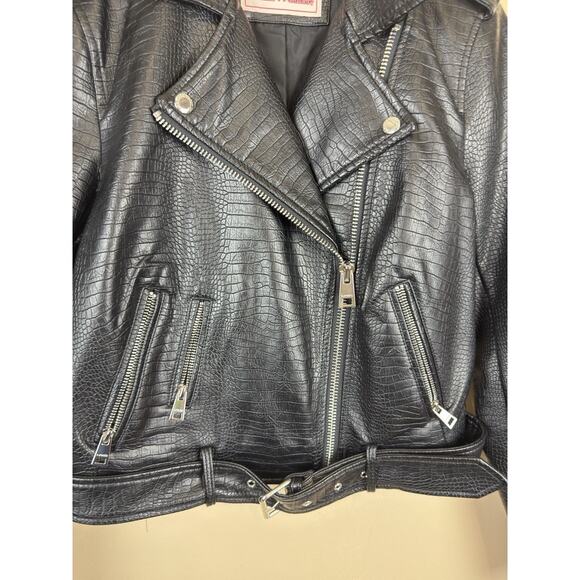 Levi’s Women’s Faux Leather Biker Jacket Small Black Crocodile Retro - Picture 4 of 14